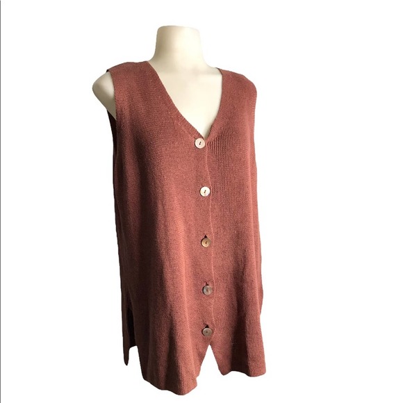 Adrienne Vittadini | Knit Linen Sleeveless Burgundy Button Down Tunic top - Picture 4 of 10